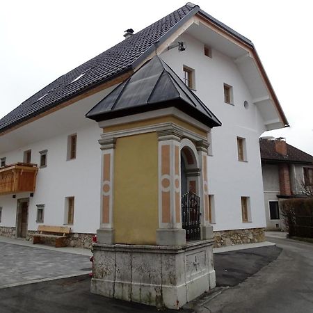 Apartmaji Pri Marodnu Bohinj Rum bild